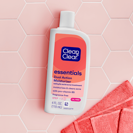 Clean & Clear Essentials Dual Action Moisturizer (118 ml)