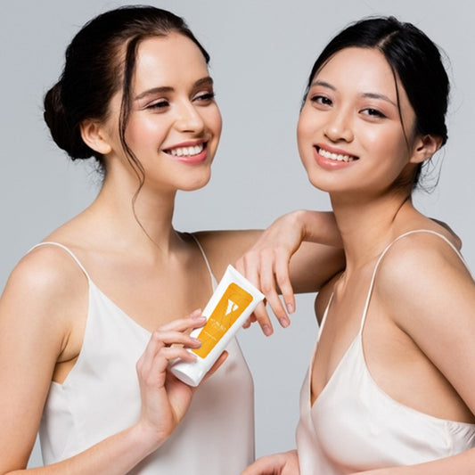 VCare Natural Hydra Gel With Vitamin-C Face Wash