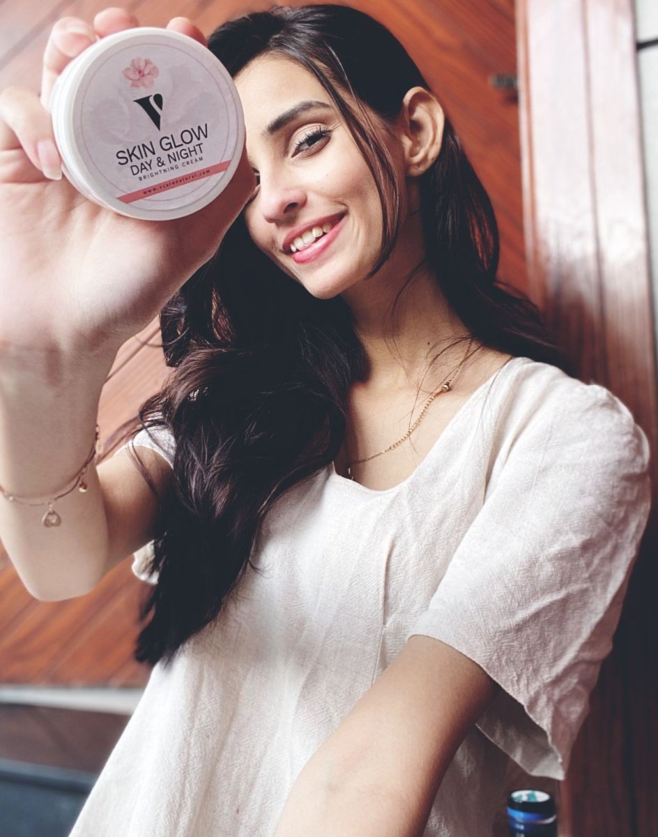 VCare Natural Skin Glow Day/Night Cream